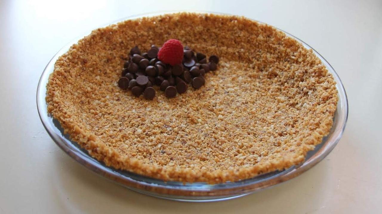 Our Favorite Vegan Nut Pie Crust