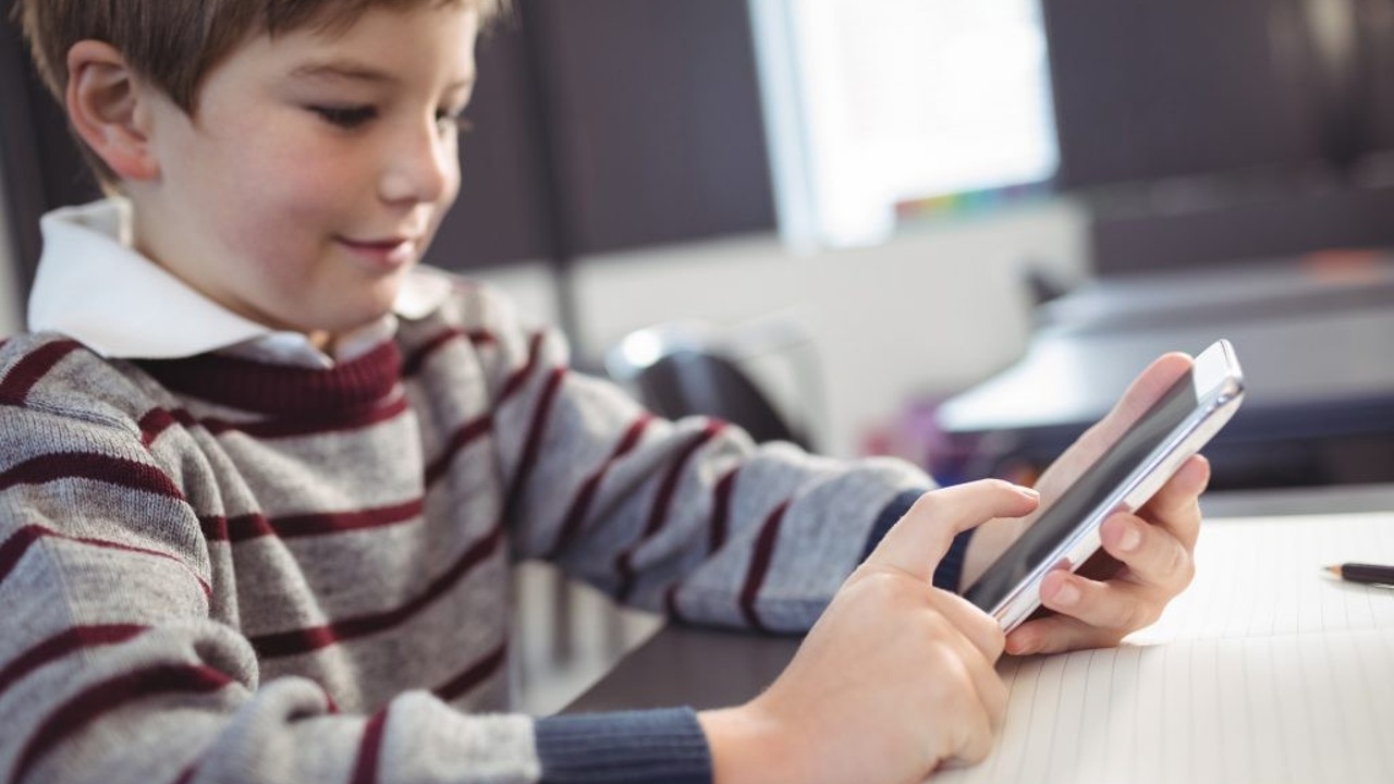 I Don’t Let My 12-Year-Old On Instagram – Here’s Why