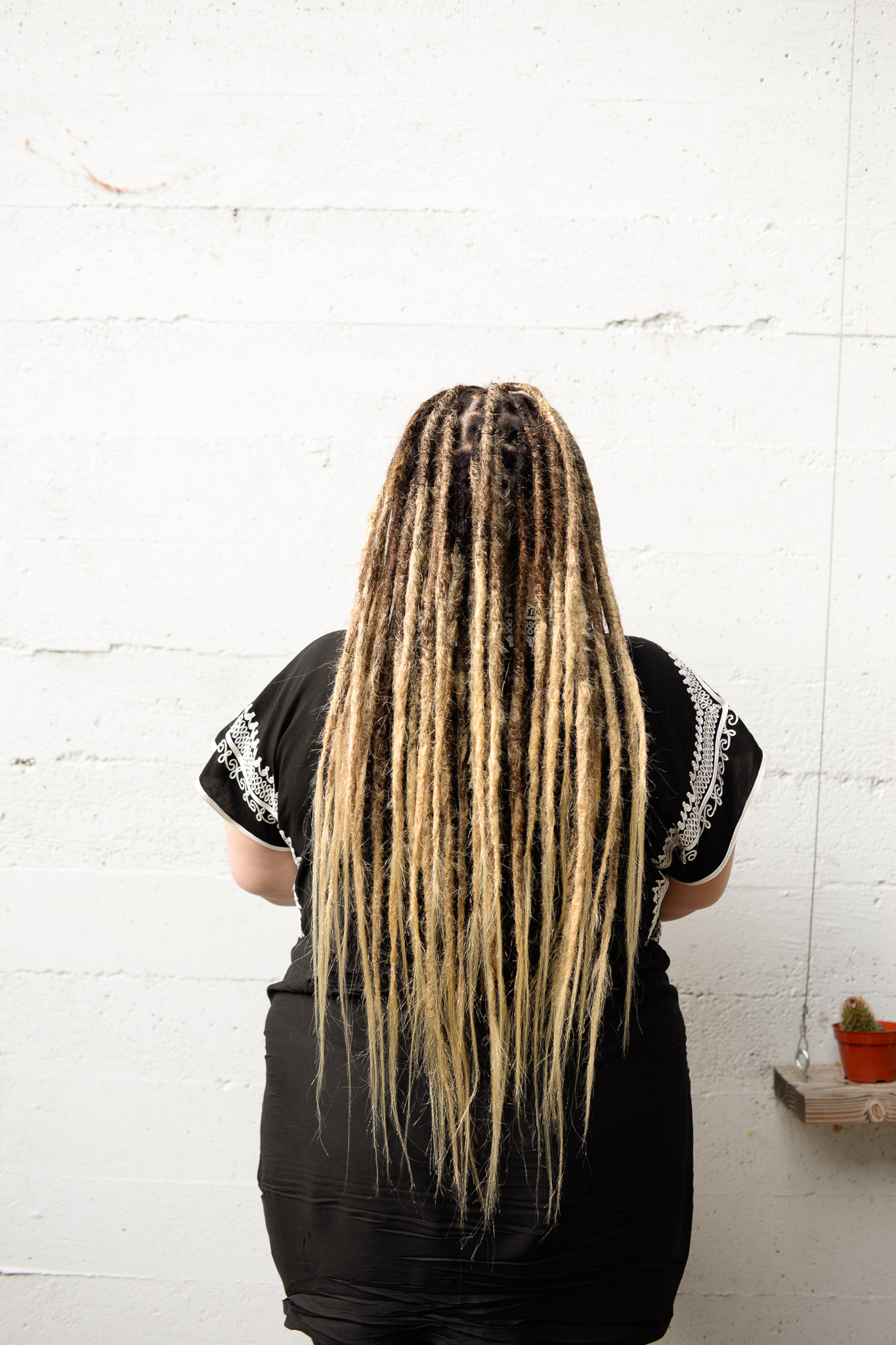 Loctician course with Zarah from Denver Colorado, dreadlock extenders