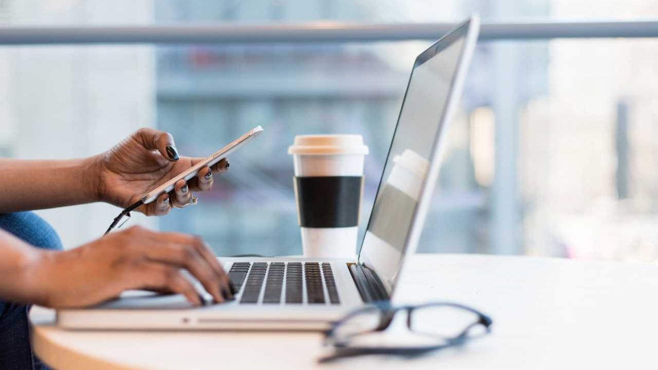 4 Critical Tools to Improve Project Communications
