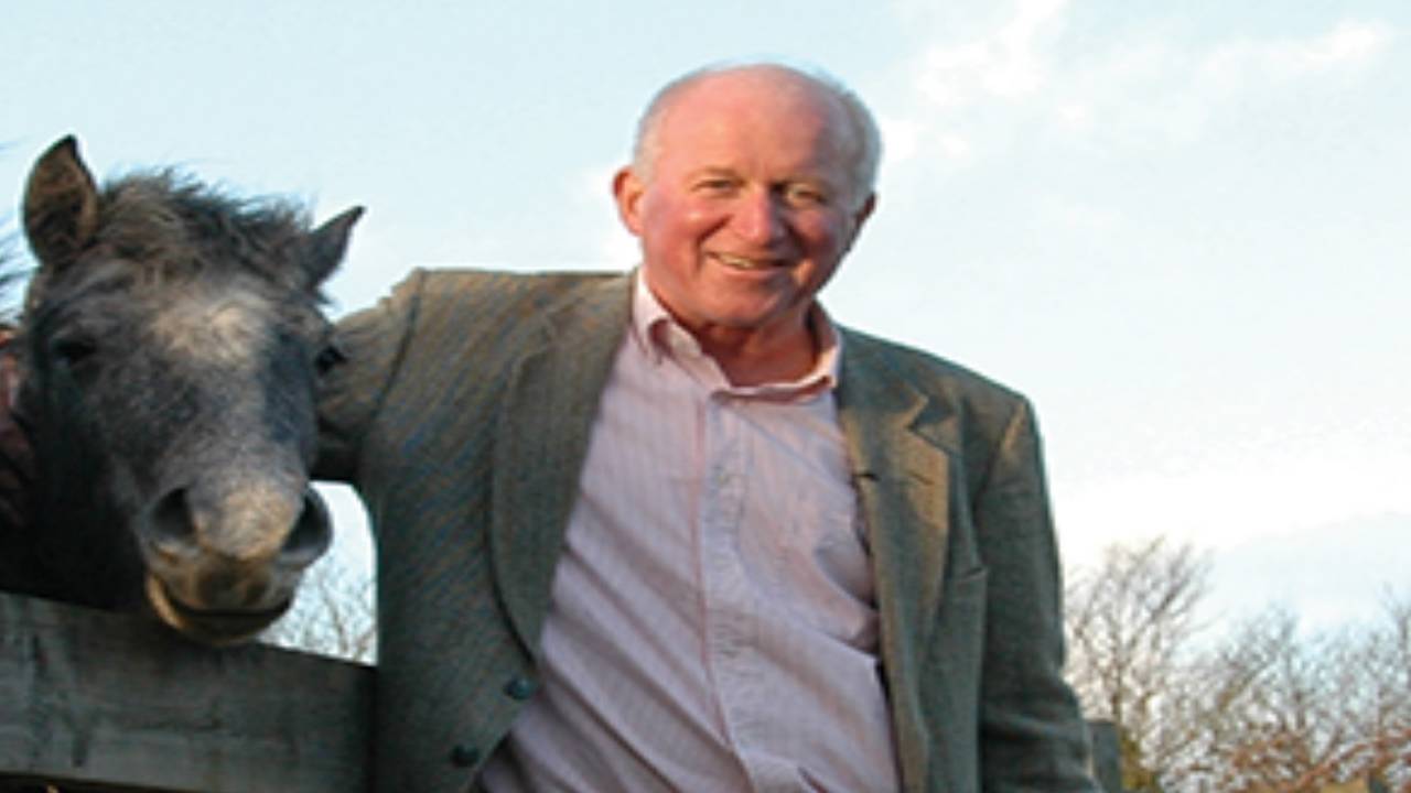 dr roger mugford pet corrector