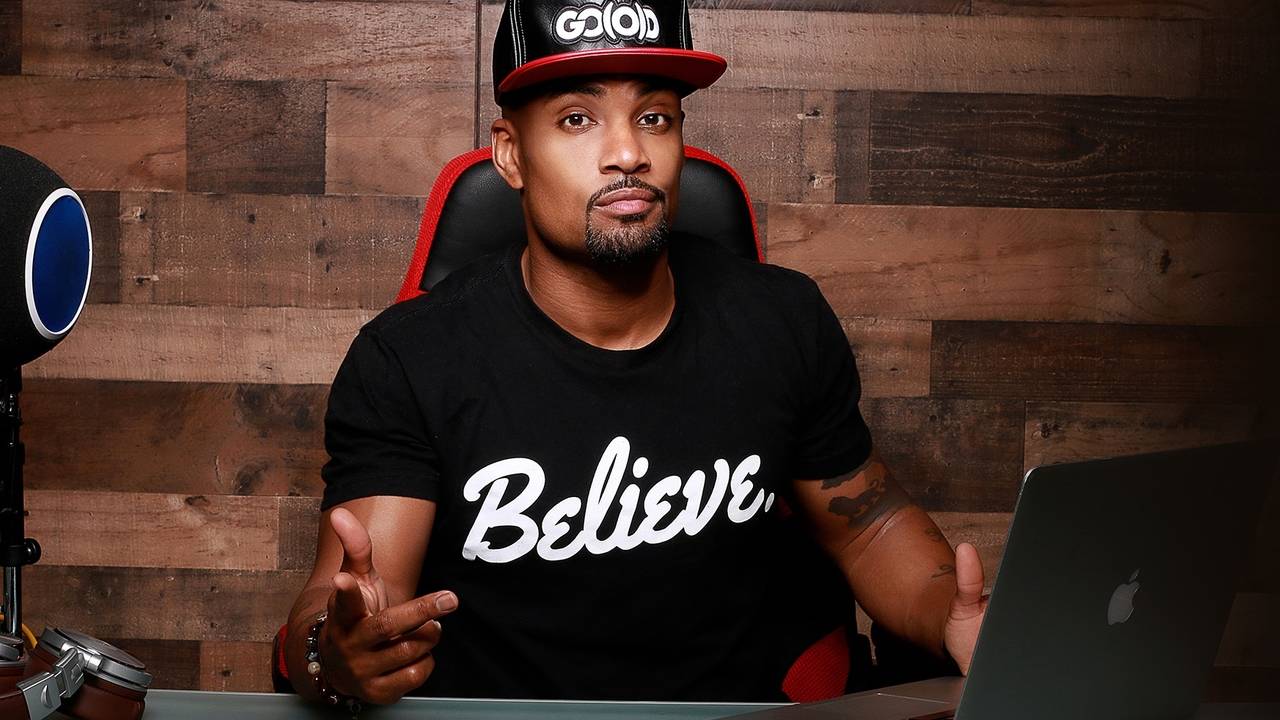 Syndicated Radio Host, Media personality - Willie Moore jr.