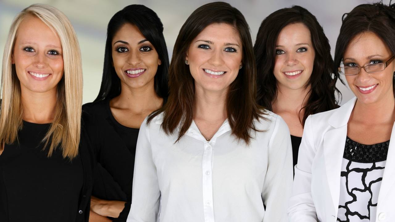 Place aux femmes, de façon intelligente