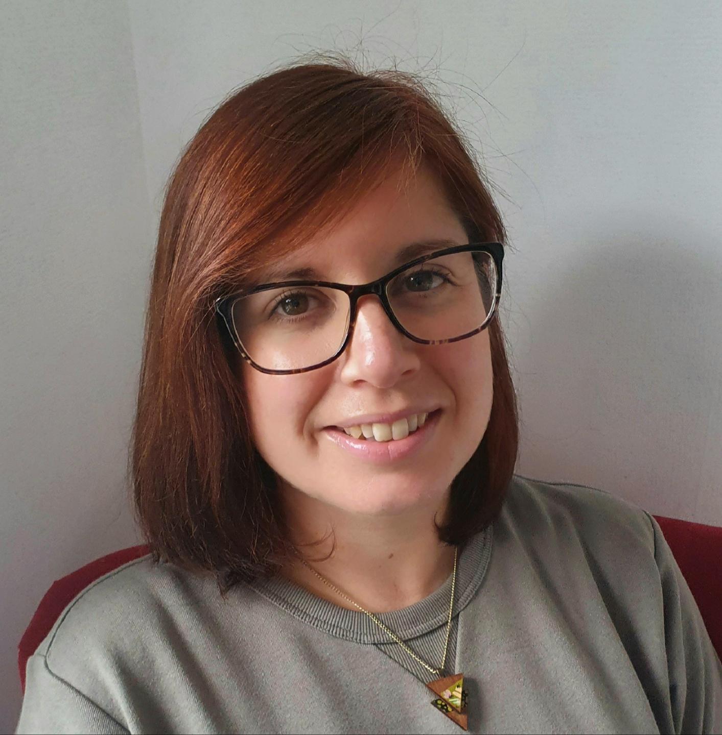 Lauren Purse headshot