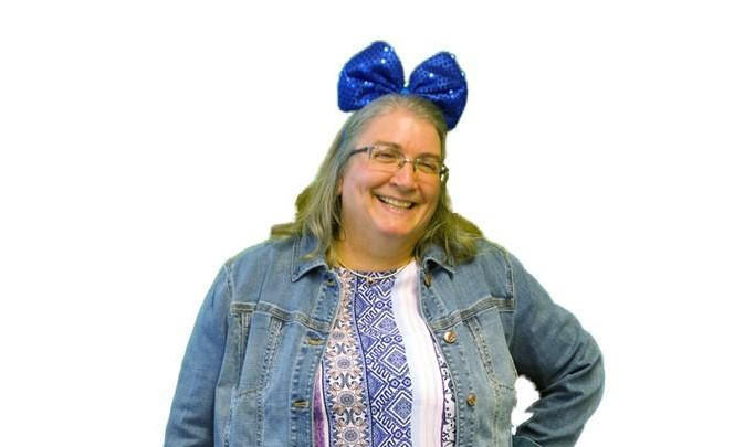 Diana wearing bow