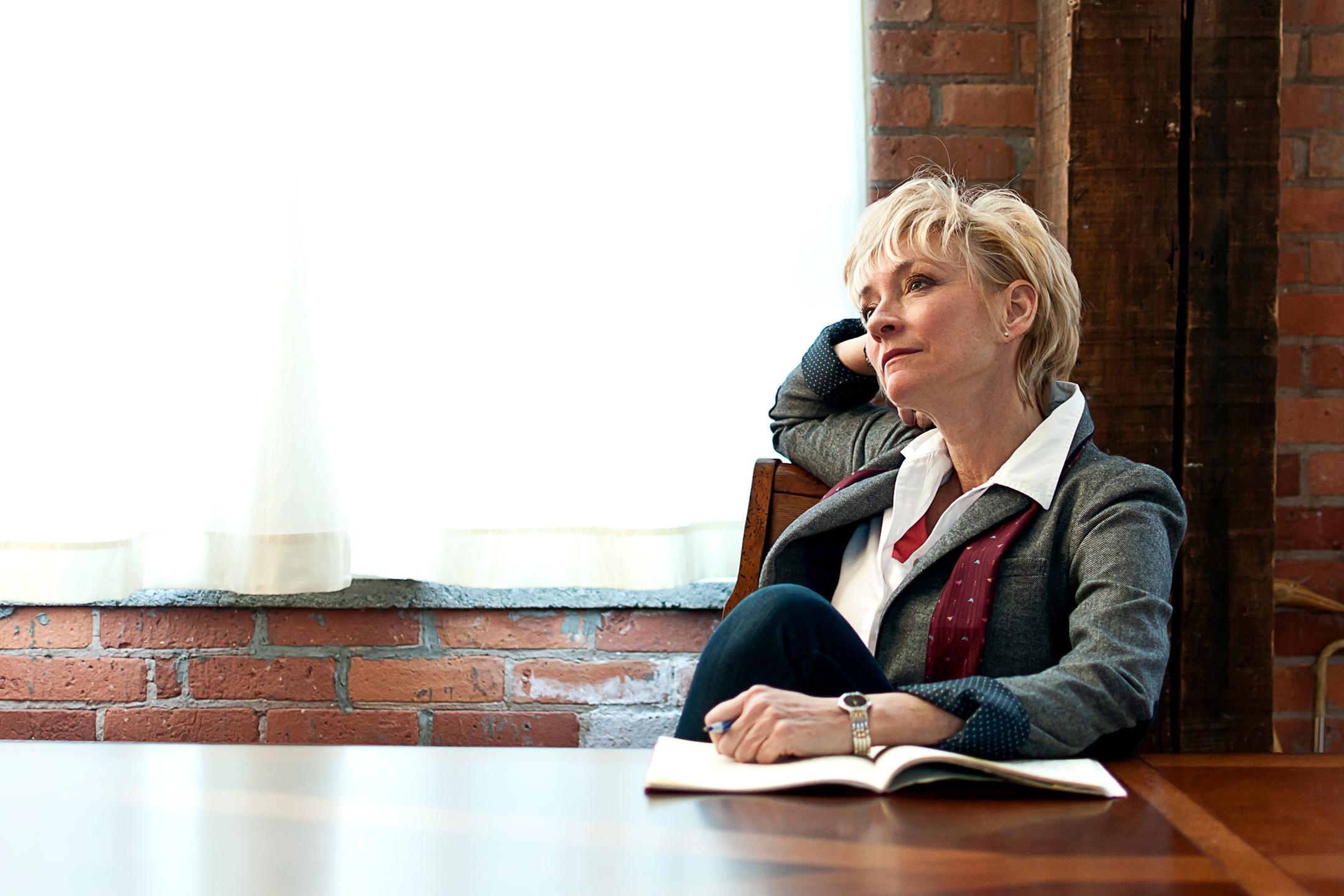 Sharon CassanoLochman | Author Coach