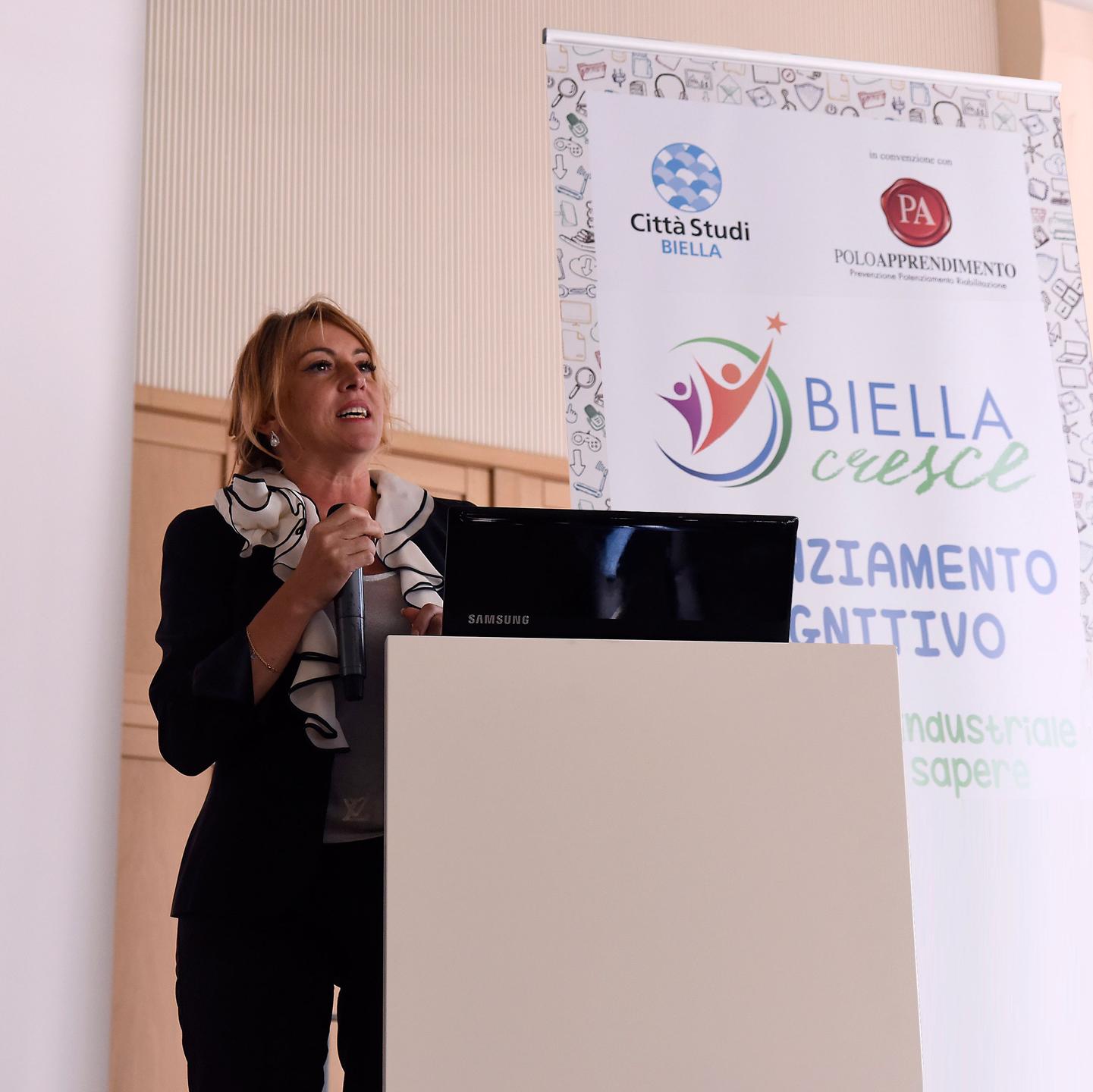 Daniela Lucangeli durante una conferenza organizzata da Biella Cresce