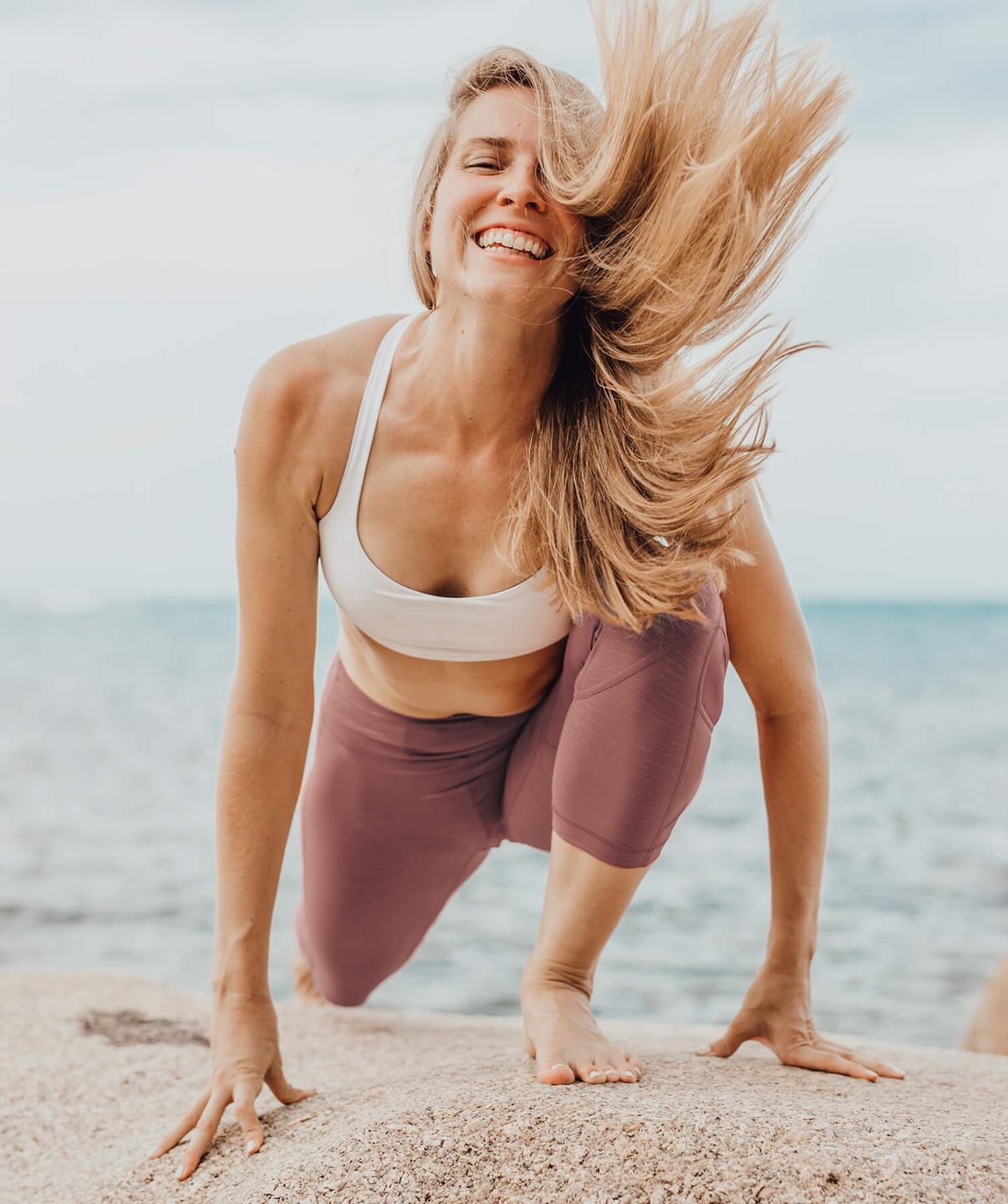 Virginie Duval de Dfine Yoga offre des vidéos de yoga et d'entrainment en ligne