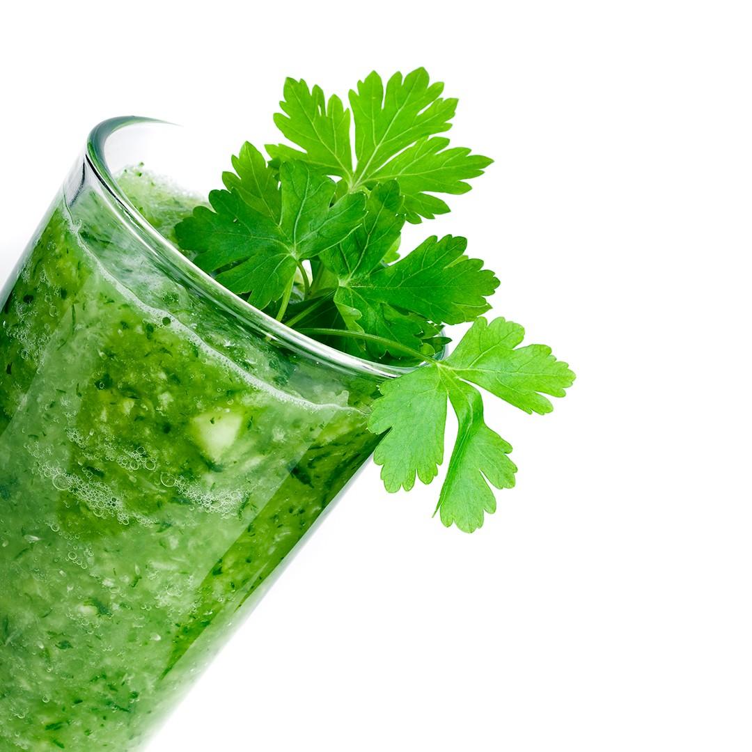 Fresh green cancer friendly smoothie - Natural Cancer Care at pureBalance Wellness Cancer Care