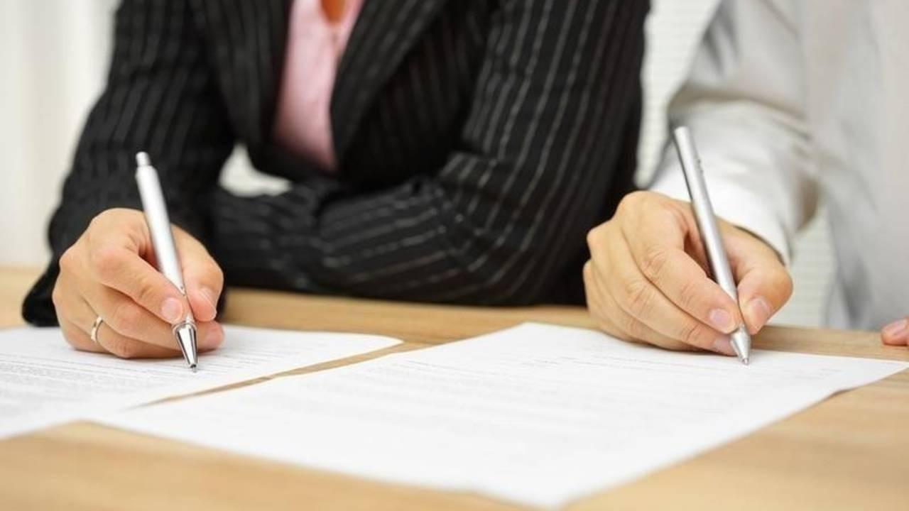 Signing Papers Boards Role Leadership Transition Planning