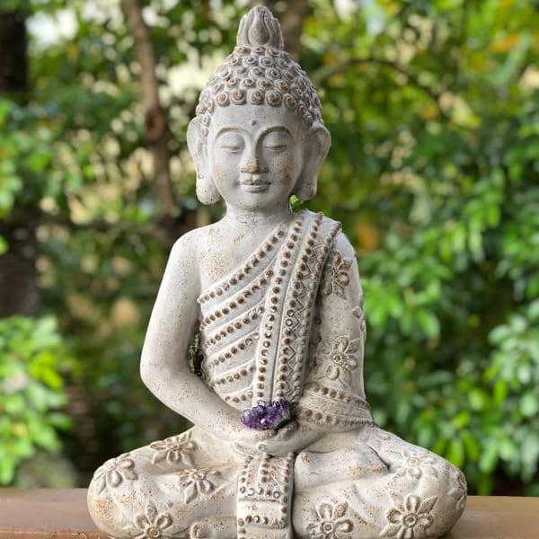 statue