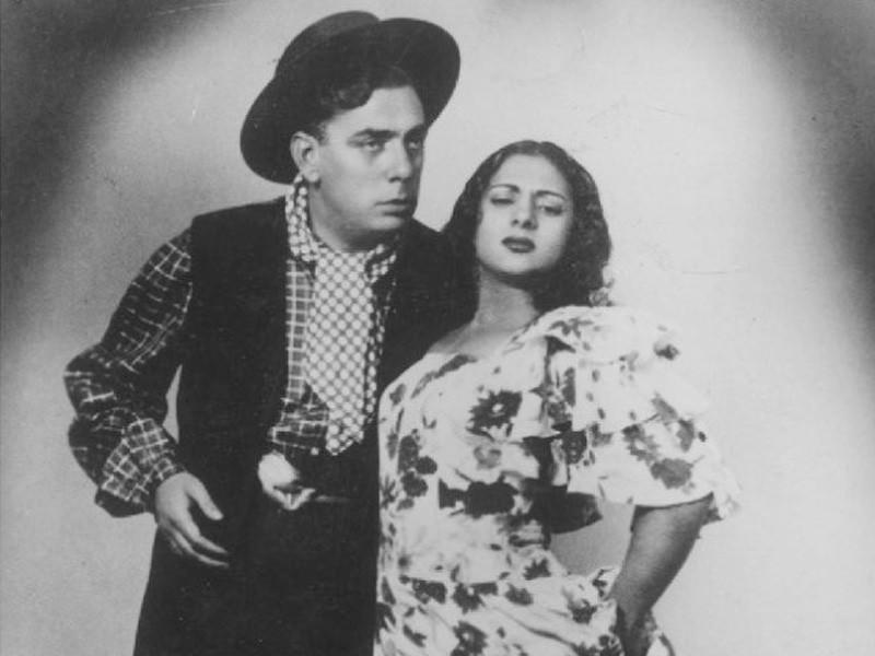 Lola Flores & Manolo caracol -Zambra Mora History Online with Puela Lunaris-
