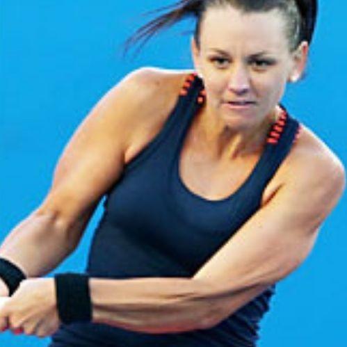Image of Casey Dellacqua